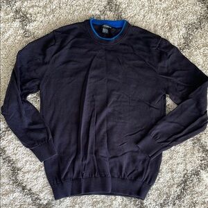 Men’s sweater medium